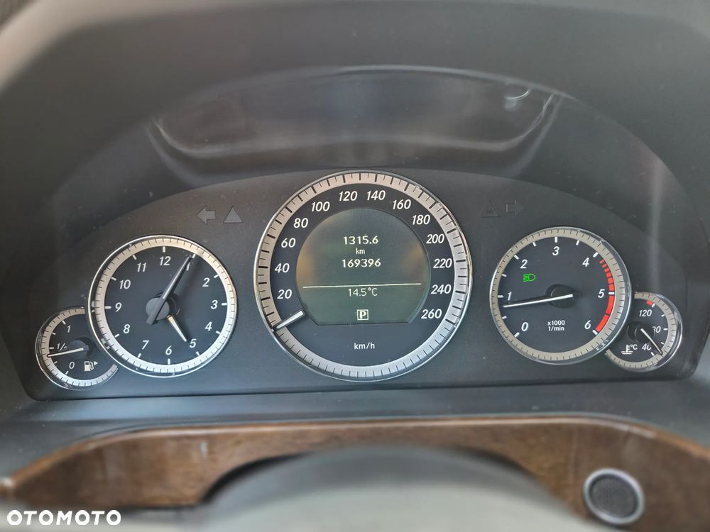 Mercedes-Benz Klasa E 200 CDI DPF BlueEFFICIENCY - 14