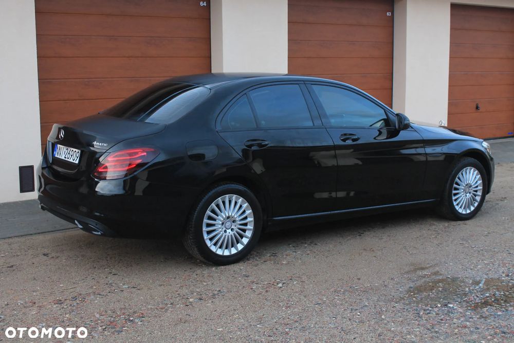 Mercedes-Benz Klasa C 200 4-Matic 9G-TRONIC - 15