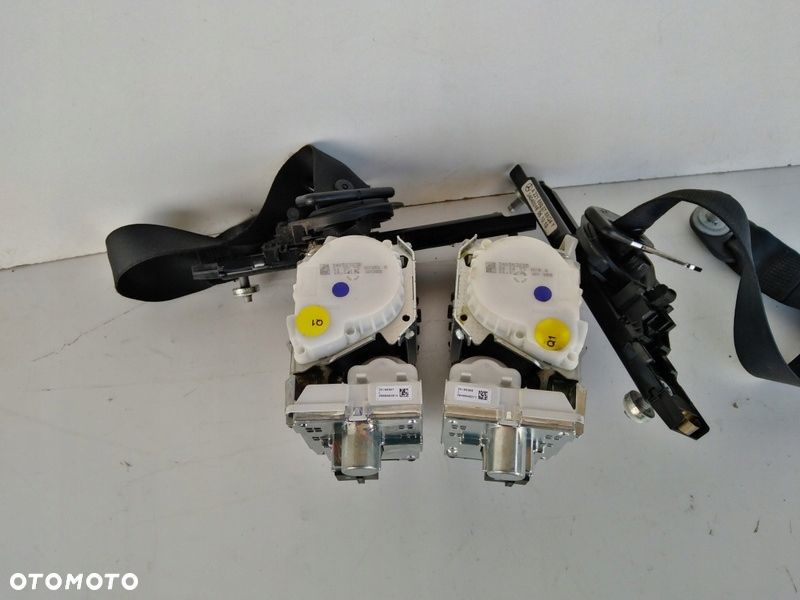 MERCEDES W221 LIFT PAS BEZPIECZENSTW PRZOD PRZEDNI - 2