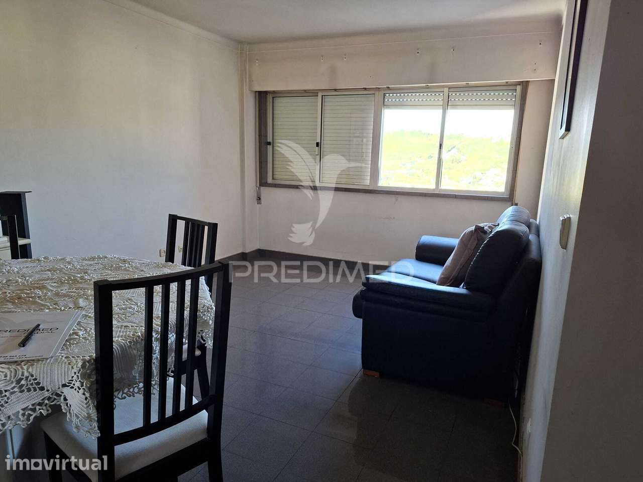 Apartamento T2 Santo António dos Cavaleiros - Grande imagem: 3/21
