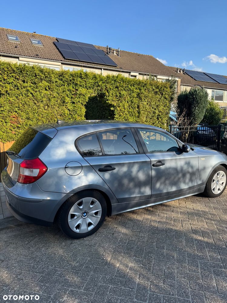 BMW Seria 1 - 11
