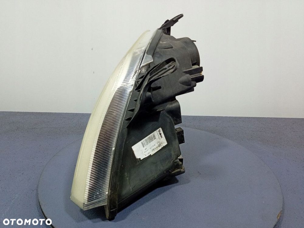 OPEL MERIVA A REFLEKTOR PRAWY LAMPA EU 93321053 - 3