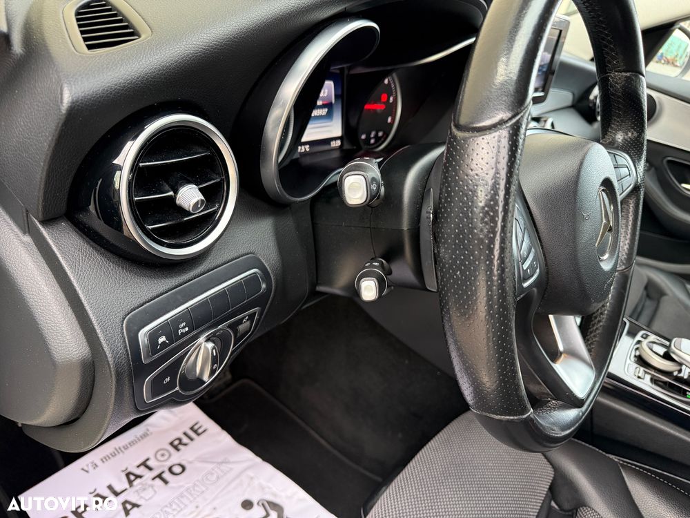 Mercedes-Benz C 220 d 4Matic T 9G-TRONIC Avantgarde - 32