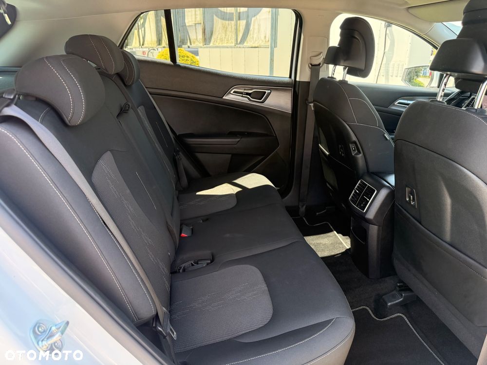 Kia Sportage 1.6 T-GDI 2WD Eco-Dynamics + (48V M-H) DCT Ultimate Edition - 9