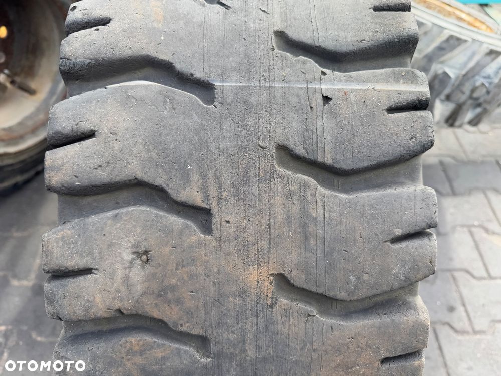 Koło do wózka widłowego Dunlop Power Lifter 32x12, 1-15 - 2