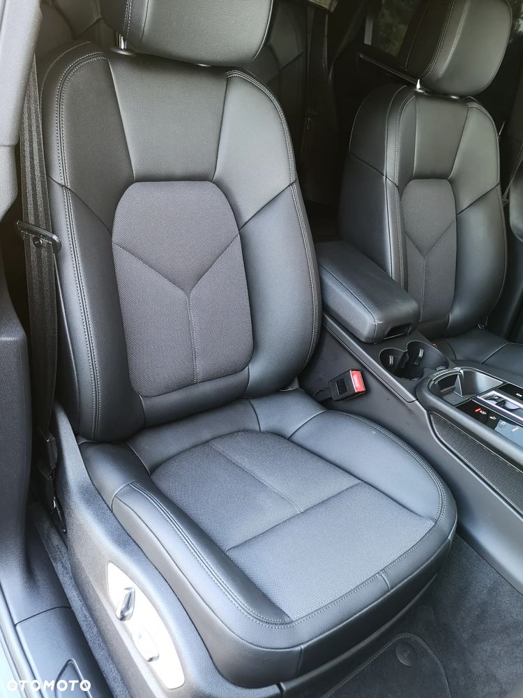 Porsche Macan Standard - 31