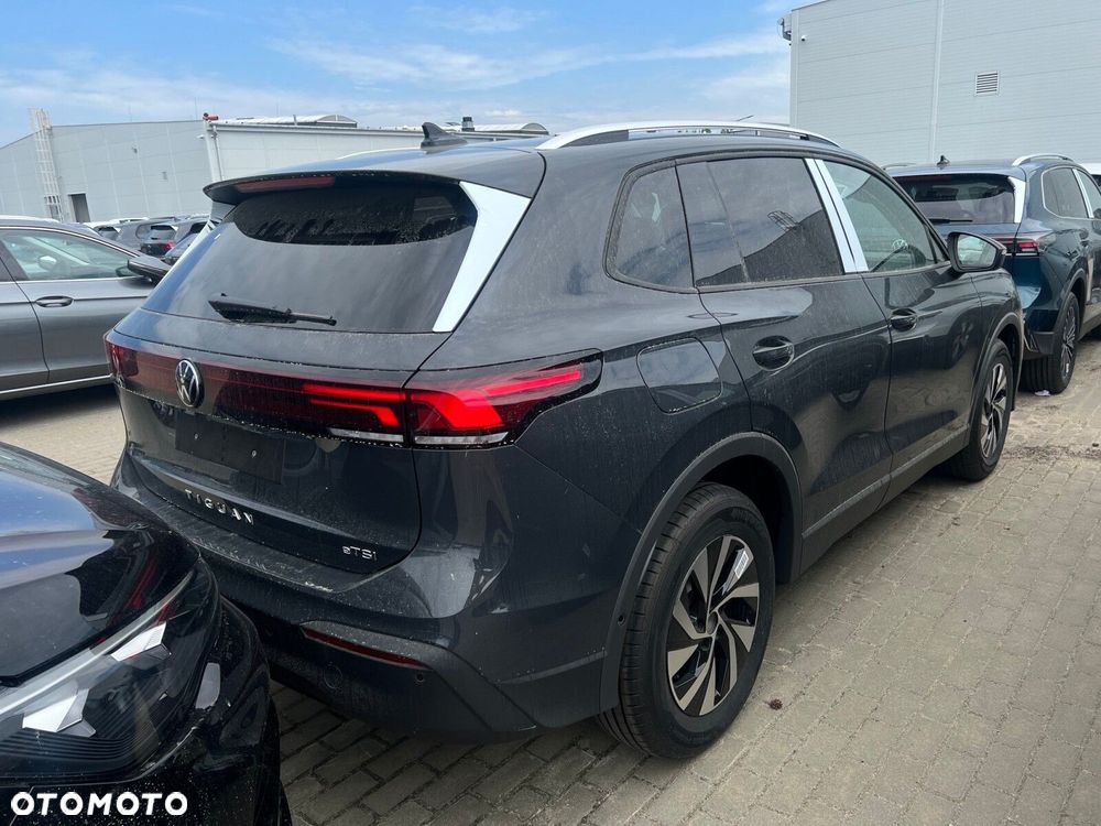 Volkswagen Tiguan - 3