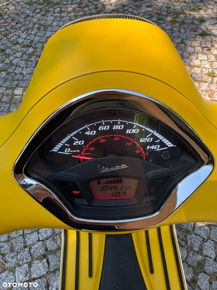 Vespa GTS - 11
