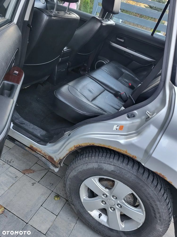 Suzuki Grand Vitara 1.9 DDiS - 7