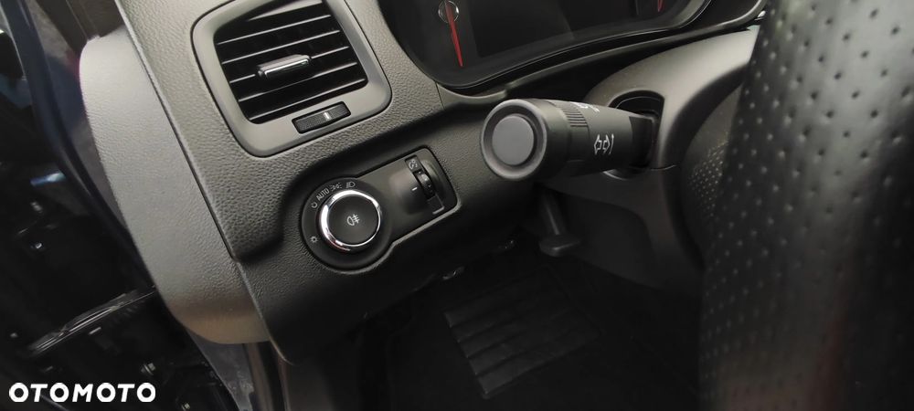 Opel Insignia - 26