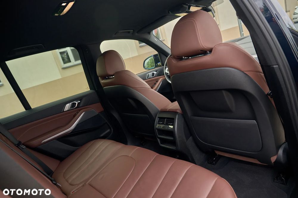 BMW X5 xDrive40i mHEV - 29