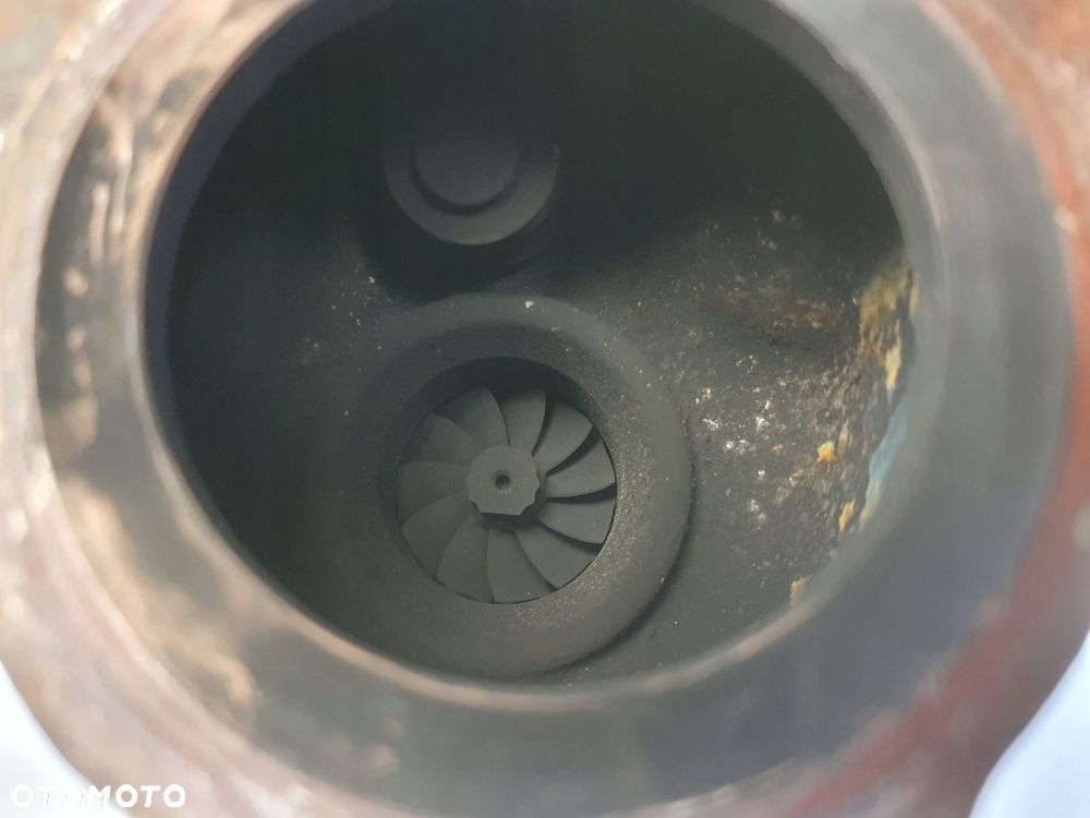 TURBOSPRĘŻARKA Dacia Duster I 1.2 TCe _ 8201329433 144107858R - 8