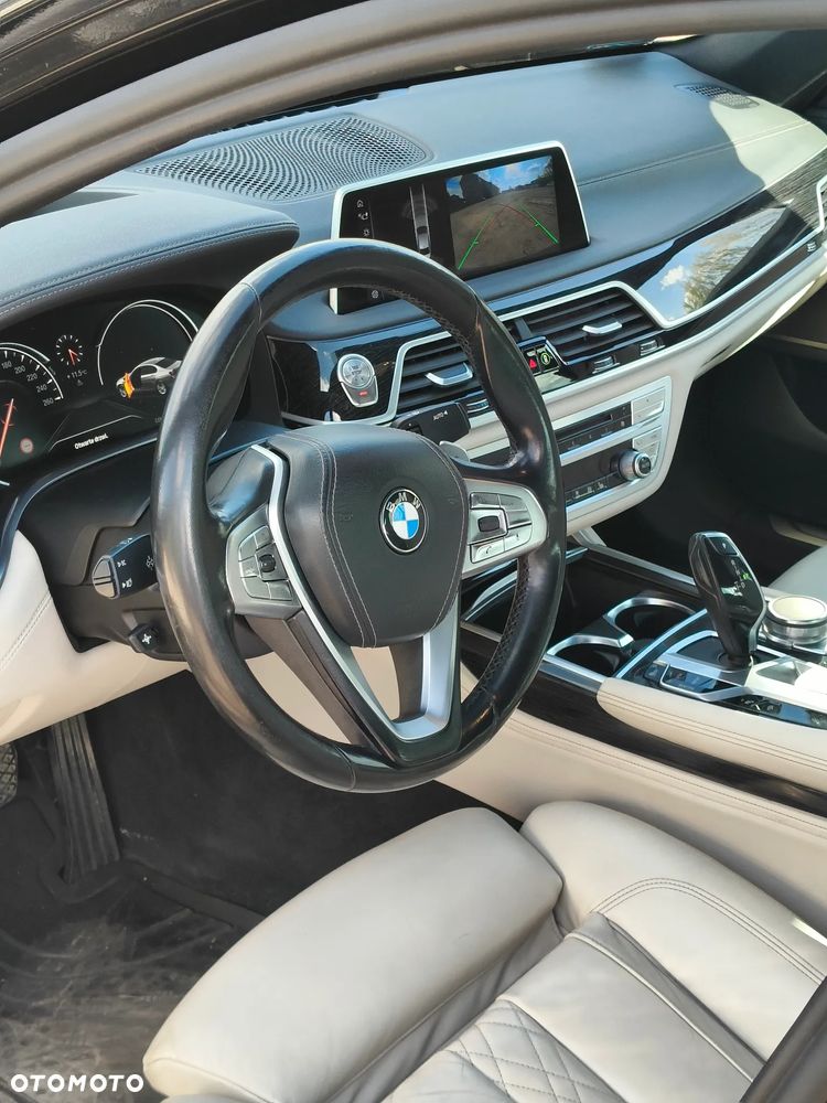 BMW Seria 7 730d xDrive - 16