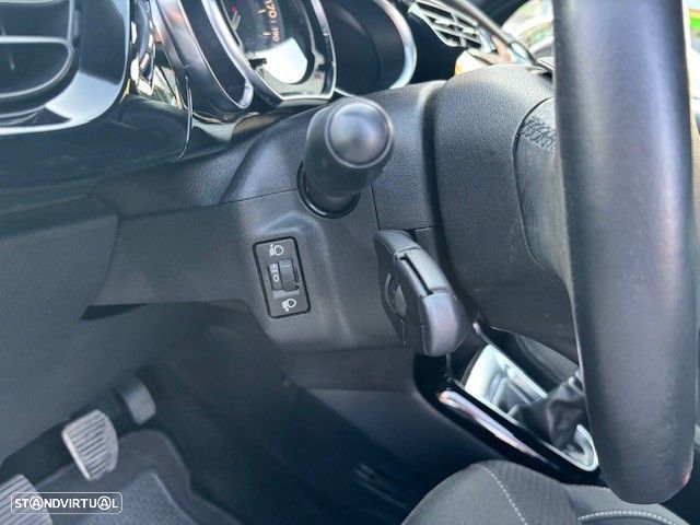 Citroën DS3 1.6 HDi Airdream So Chic - 11