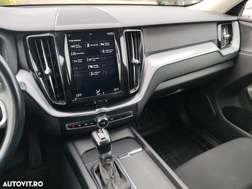 Volvo XC 60 D5 AWD Geartronic Momentum - 17