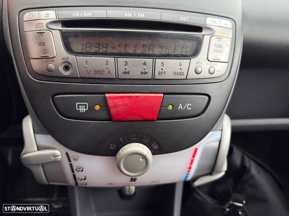 Citroën C1 1.4 HDi SX - 4