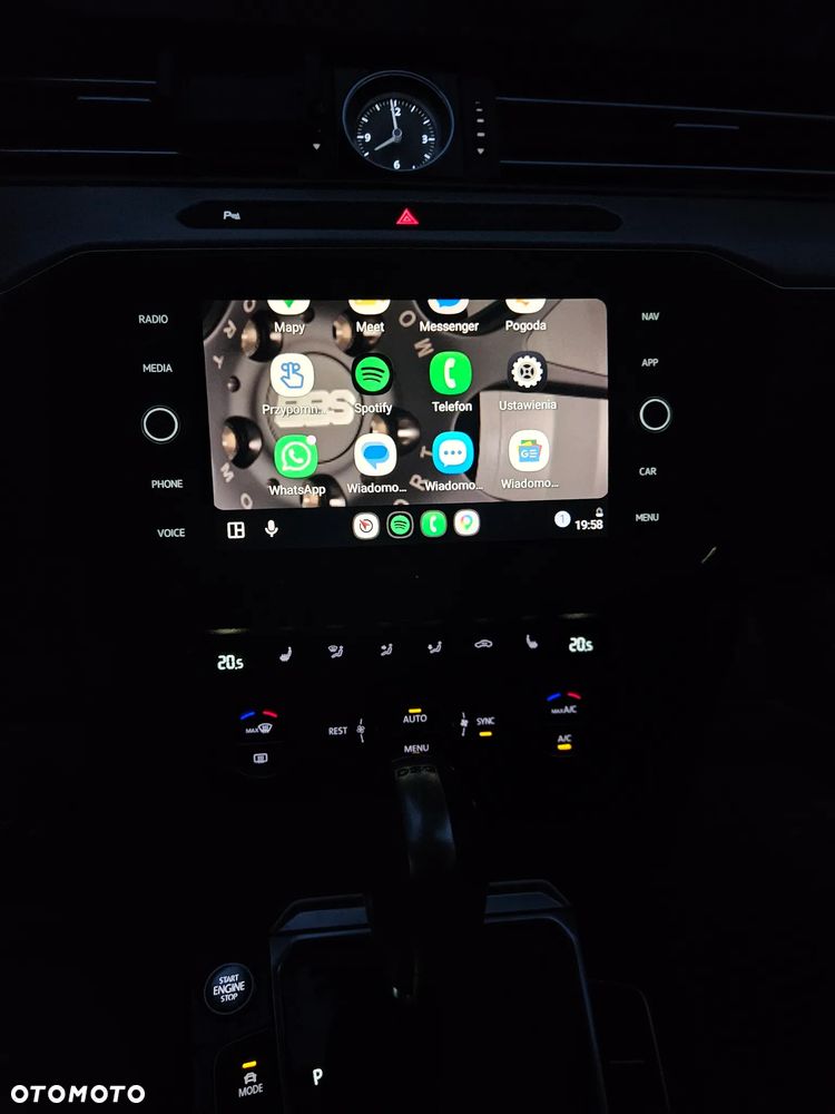 Volkswagen Passat - 19