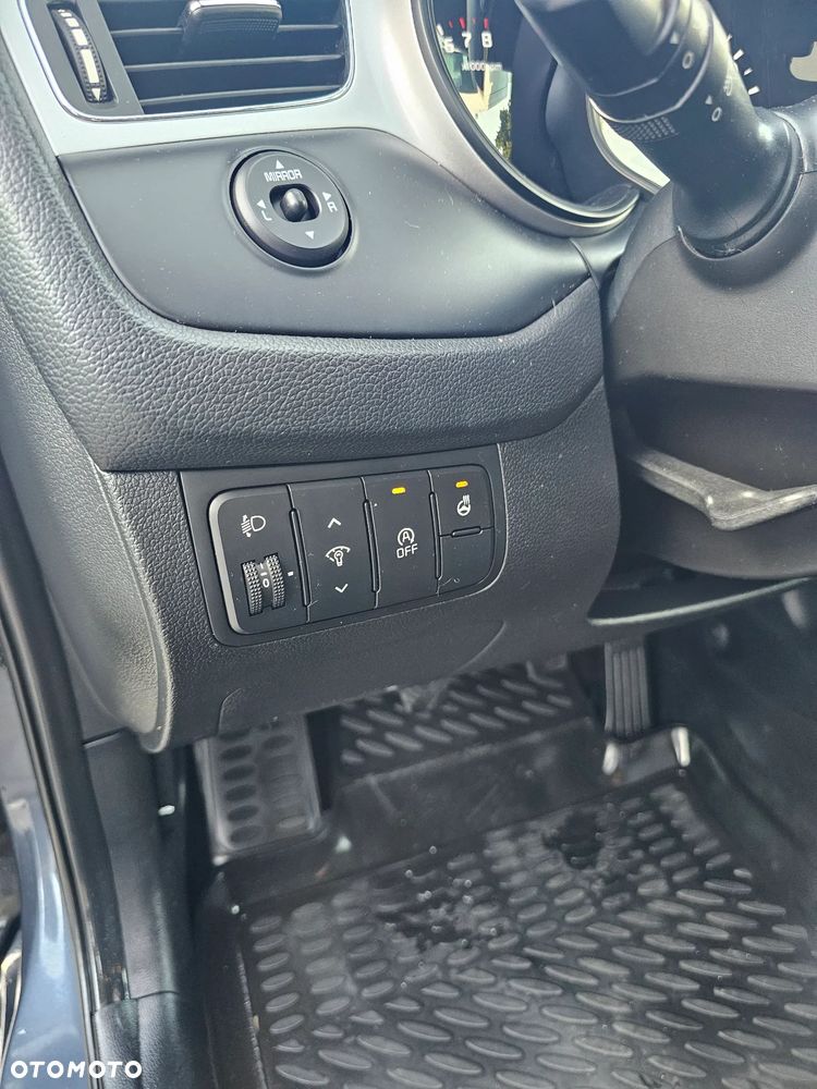 Kia Ceed 1.4 L - 11
