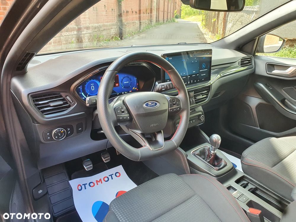 Ford Focus 1.5 EcoBlue Start-Stopp-System ST-LINE X - 12