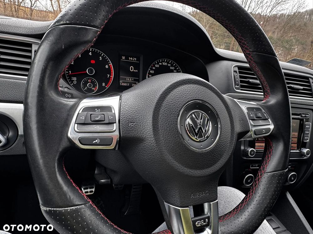 Volkswagen Jetta 2.0 TSI Sportline - 31