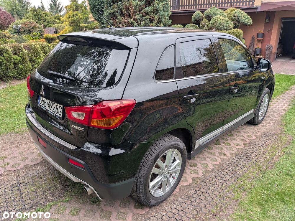 Mitsubishi ASX - 5