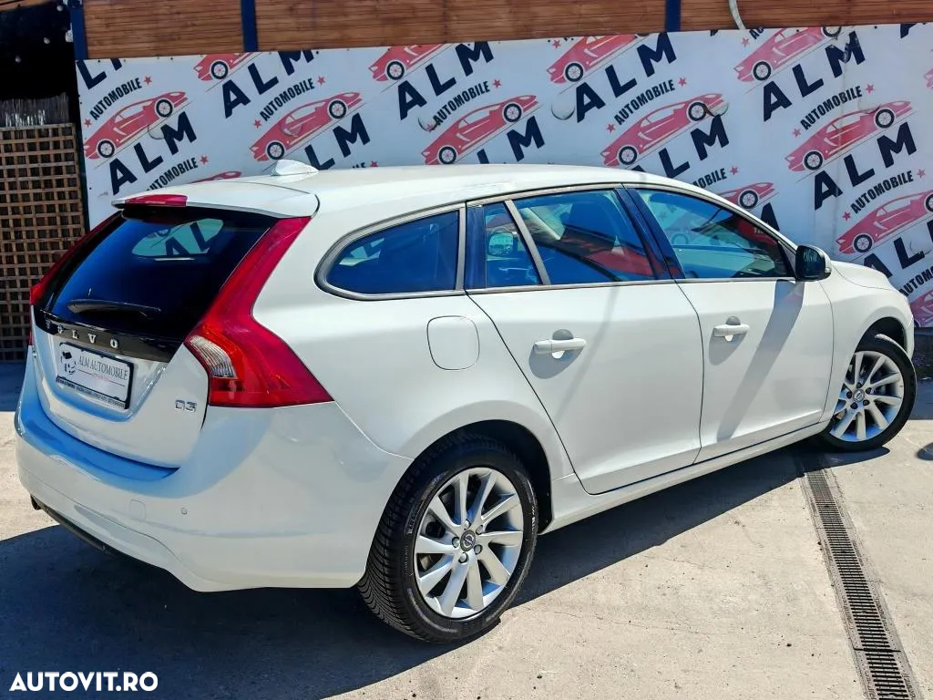 Volvo V60 D3 AWD Geartronic - 11