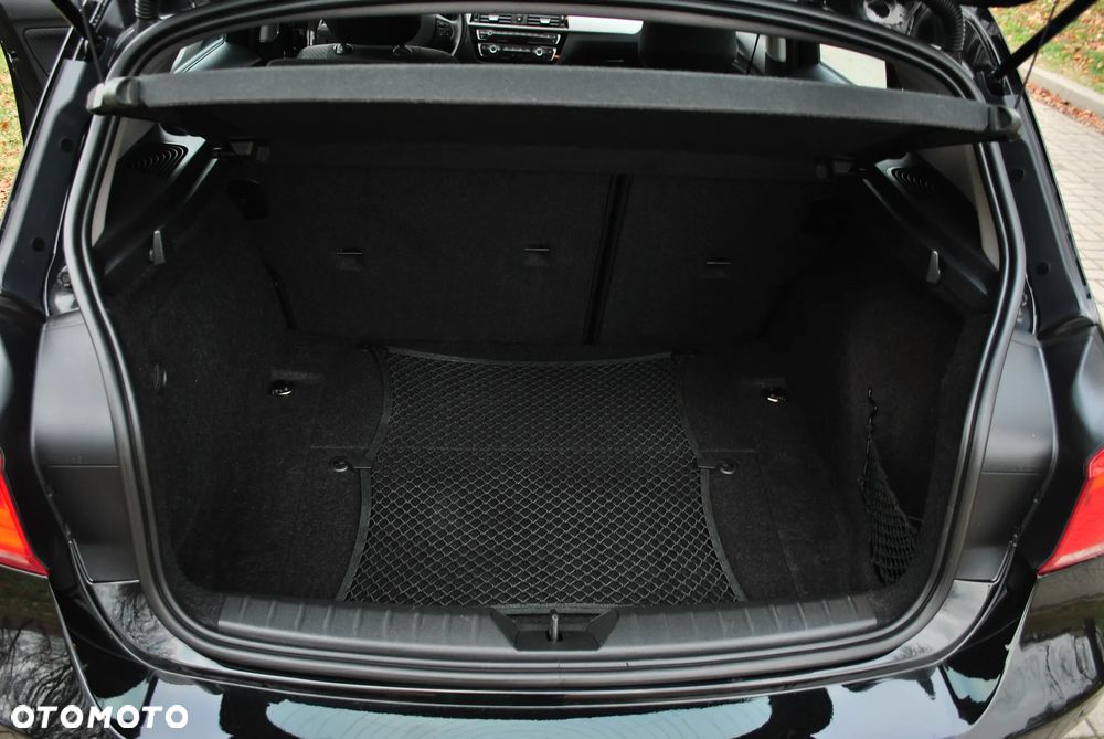 BMW Seria 1 116i Edition Metropolitan - 12