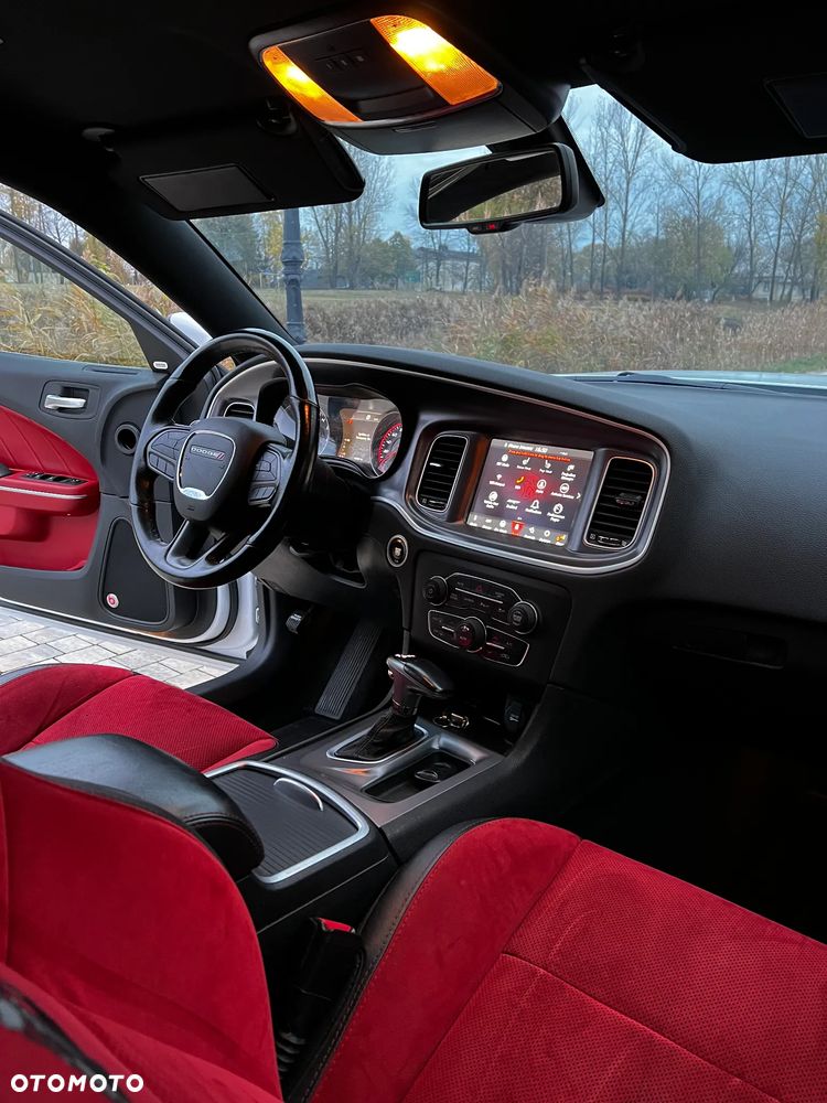 Dodge Charger 6.4 Scat Pack - 15