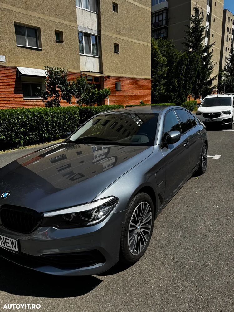 BMW Seria 5 520i AT - 2