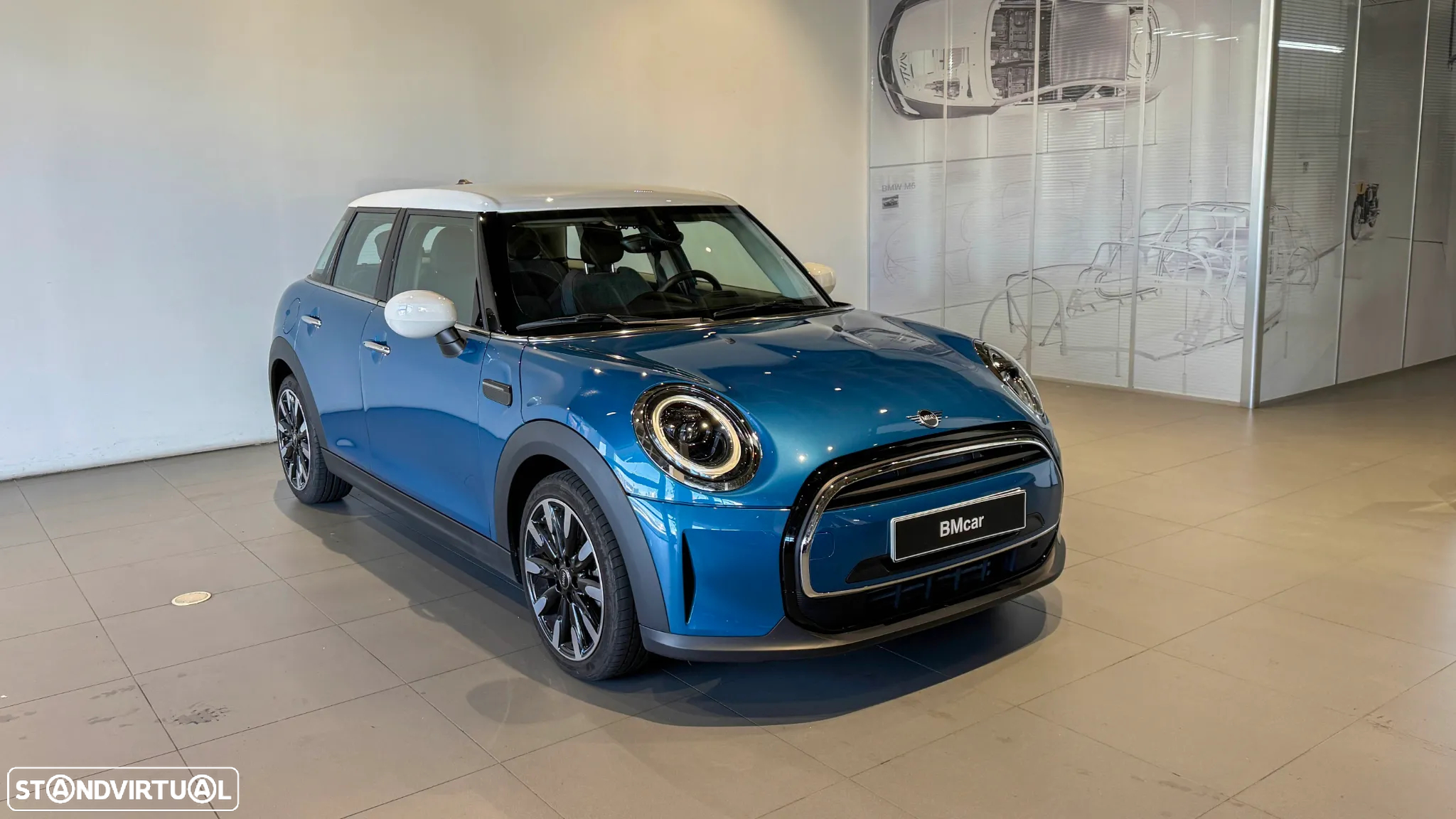 MINI 5 Portas Cooper Classic Auto - 4