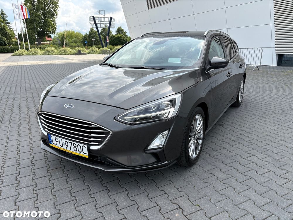 Ford Focus 1.5 EcoBlue Start-Stopp-System TITANIUM DESIGN - 12