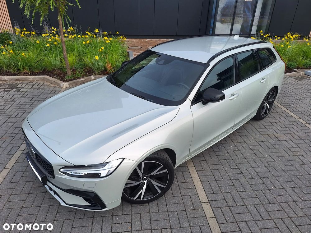 Volvo V90 D4 R-Design - 2