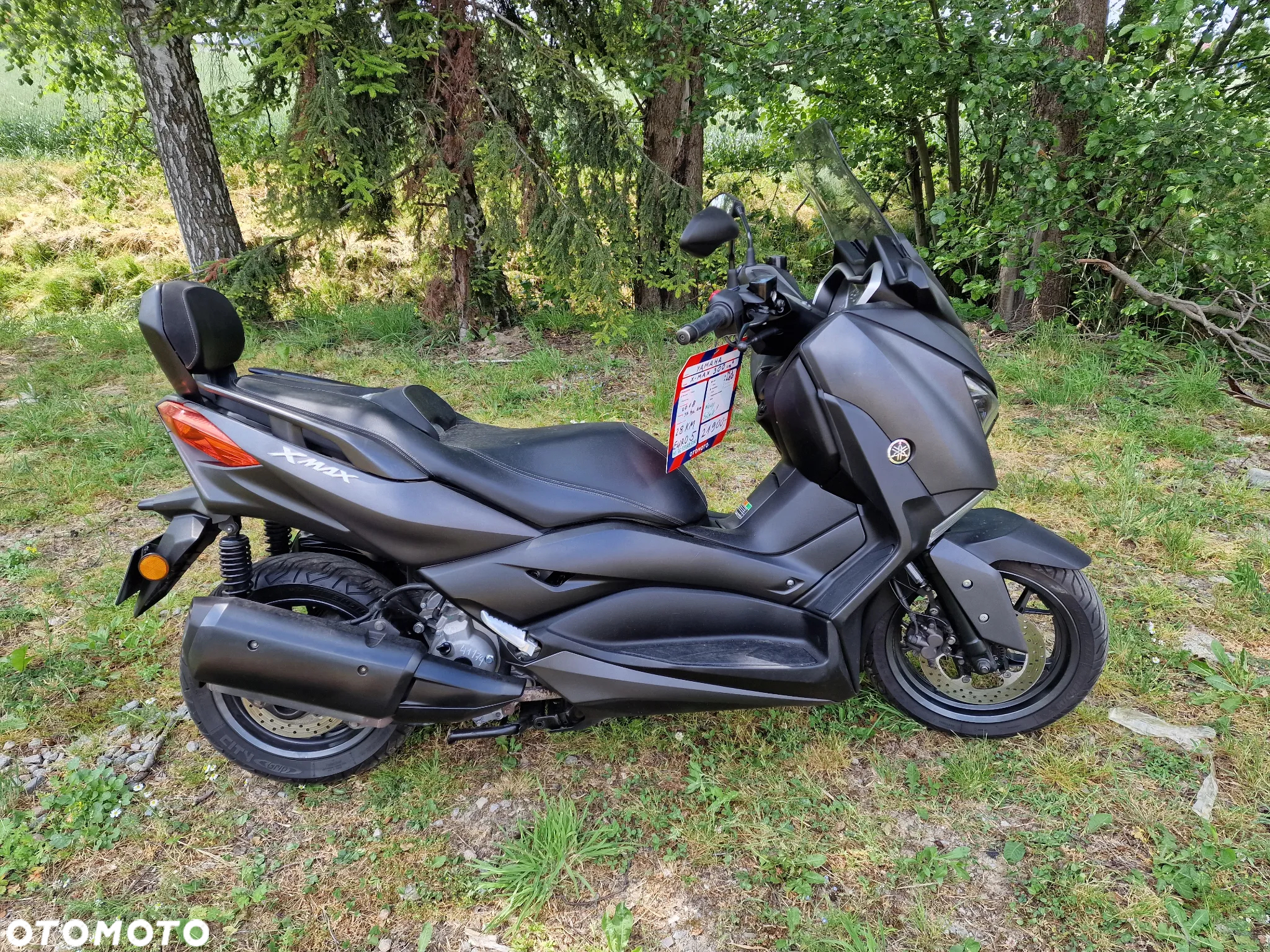 Yamaha X-max - 8