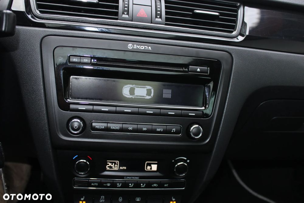 Skoda RAPID 1.4 TSI DSG Monte Carlo Green tec - 21