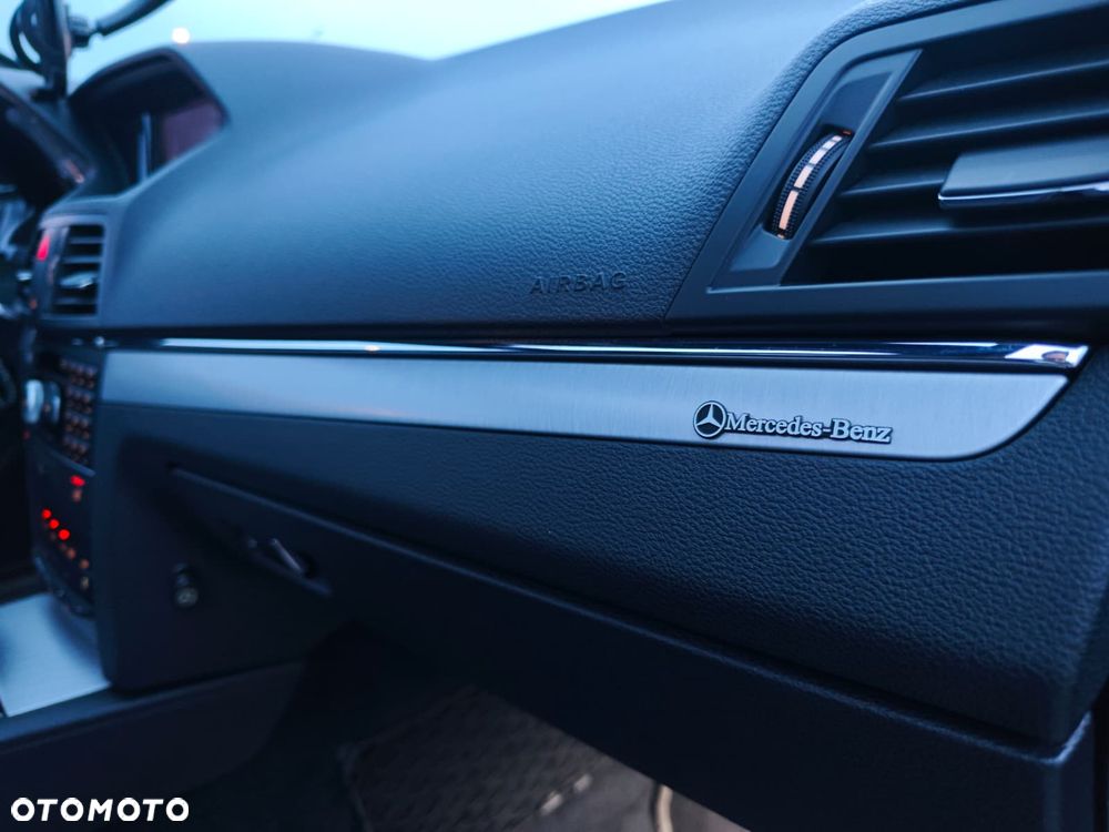 Mercedes-Benz Klasa E 250 CGI BlueEFFICIENCY Automatik Avantgarde - 33