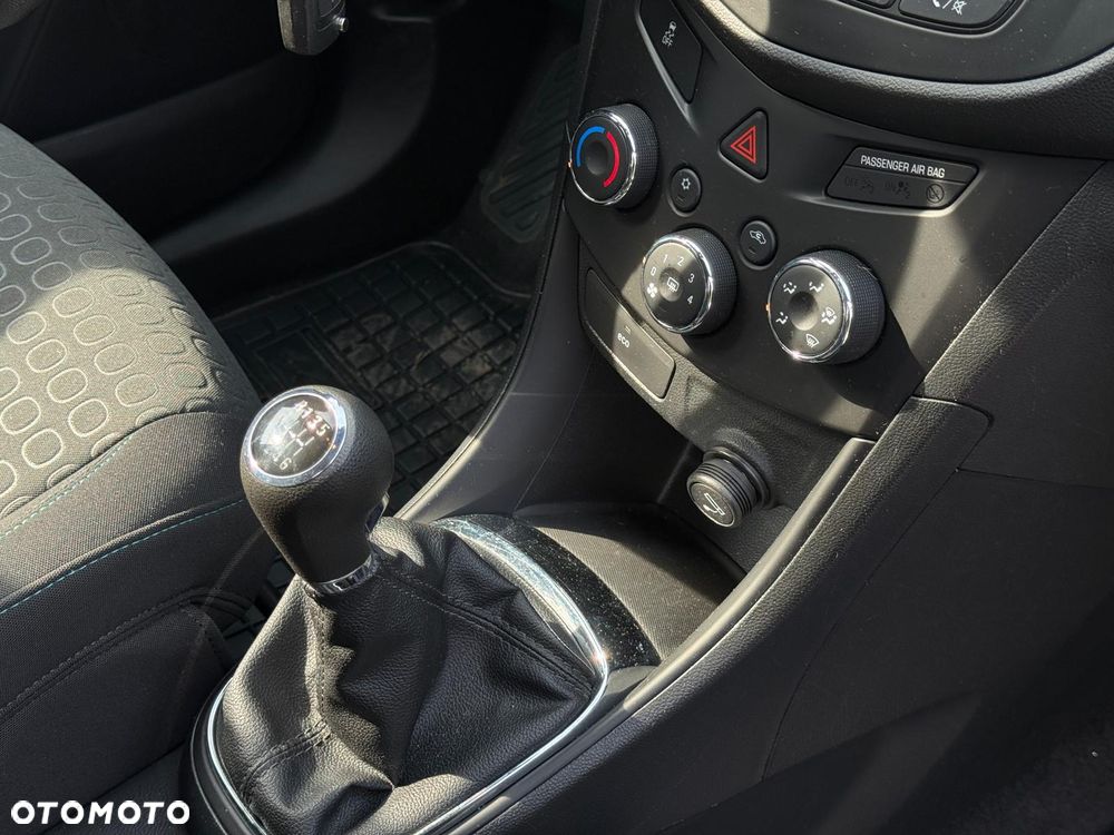 Chevrolet Trax 1.4T AWD LS+ - 23