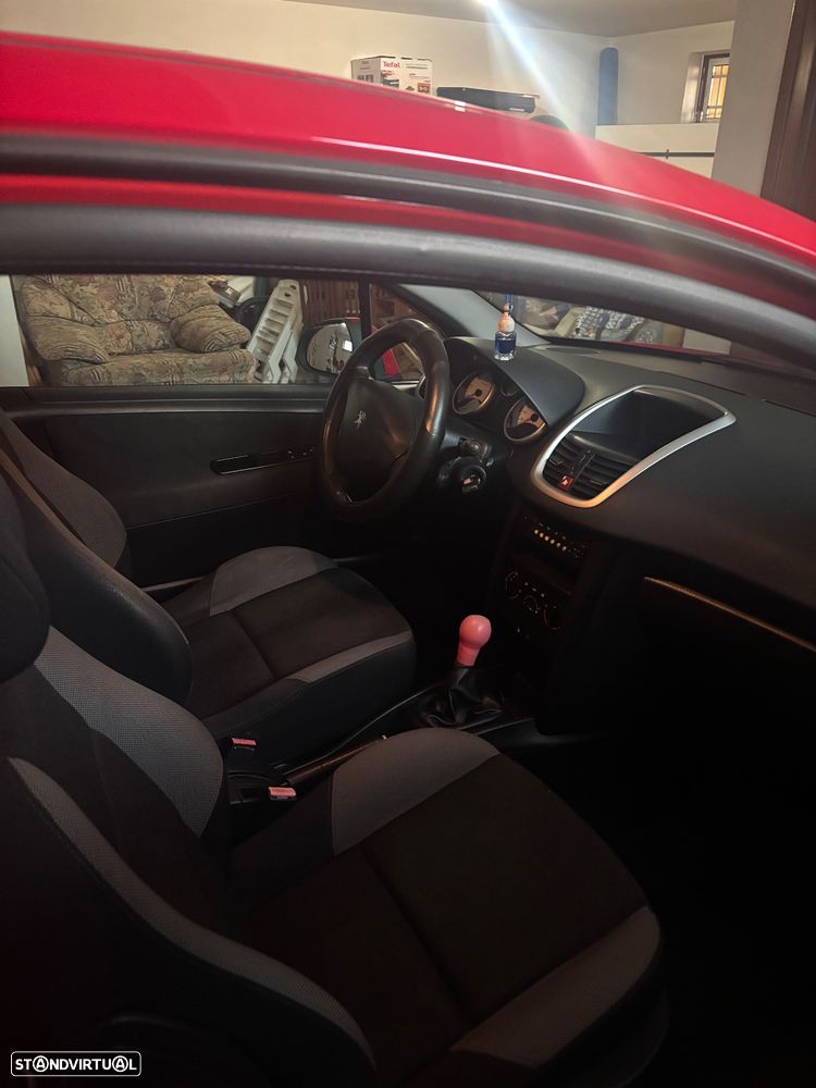 Peugeot 207 - 9