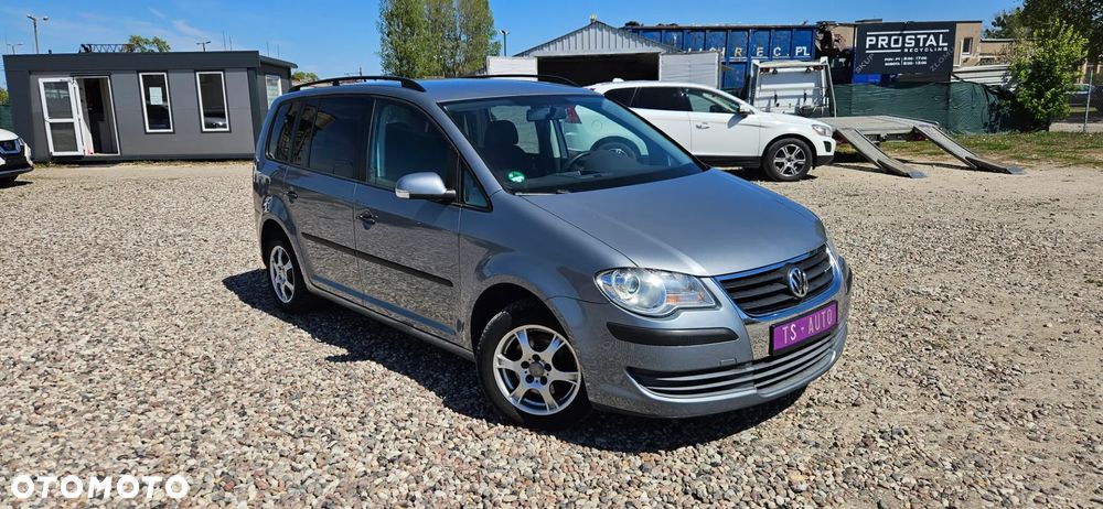 Volkswagen Touran - 2