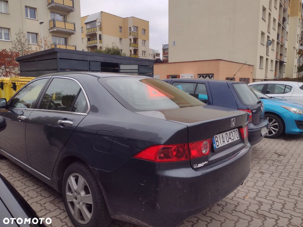 Honda Accord 2.0 Comfort - 4