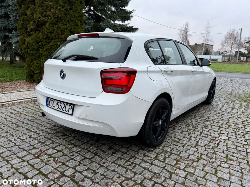 BMW Seria 1 116d - 5