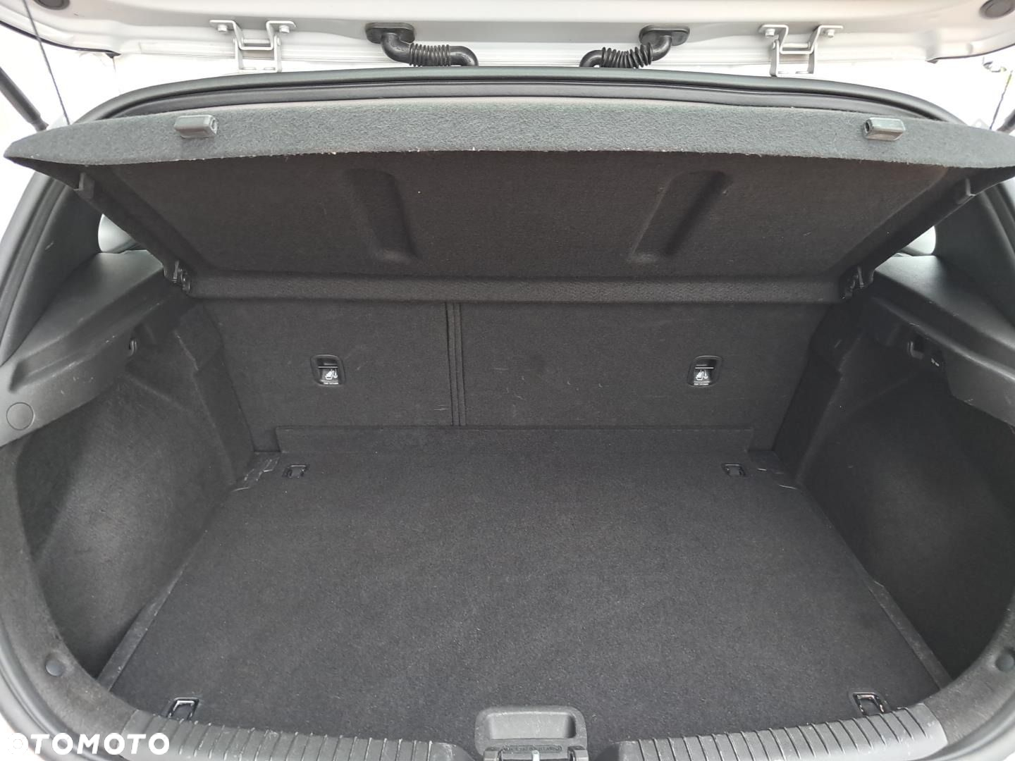 Hyundai i30 - 12