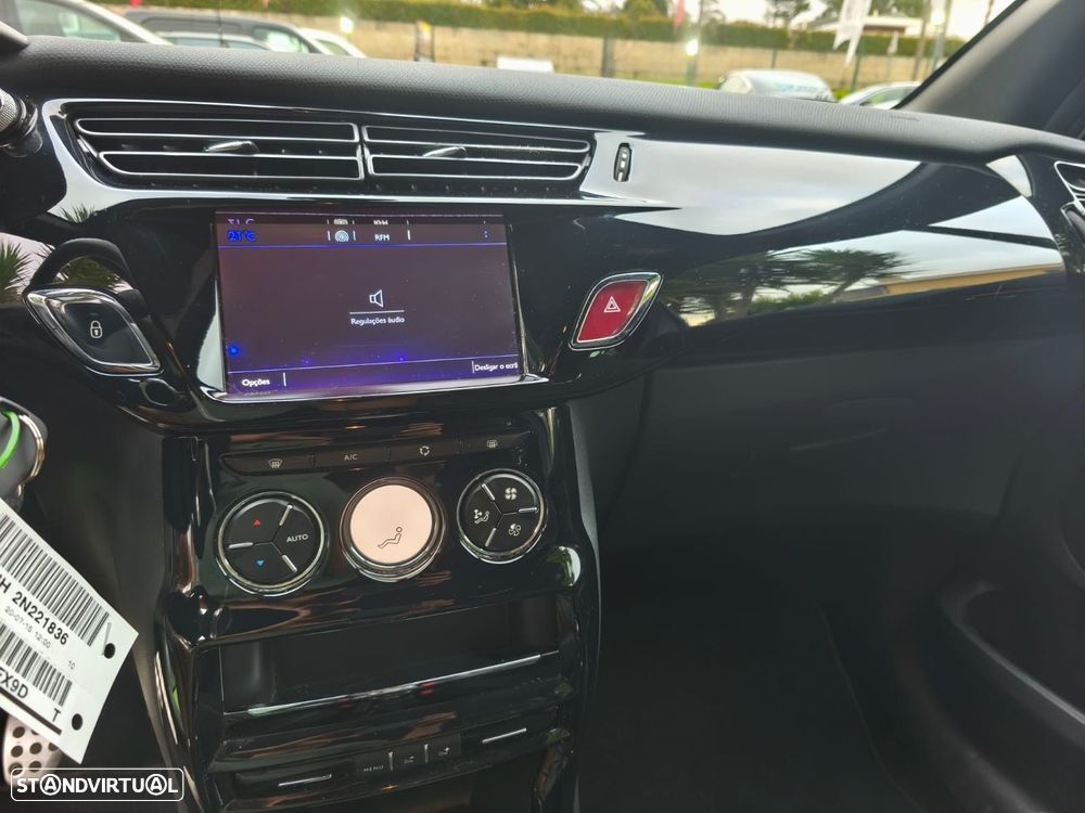 DS DS3 HDi 90 FAP SoChic - 11