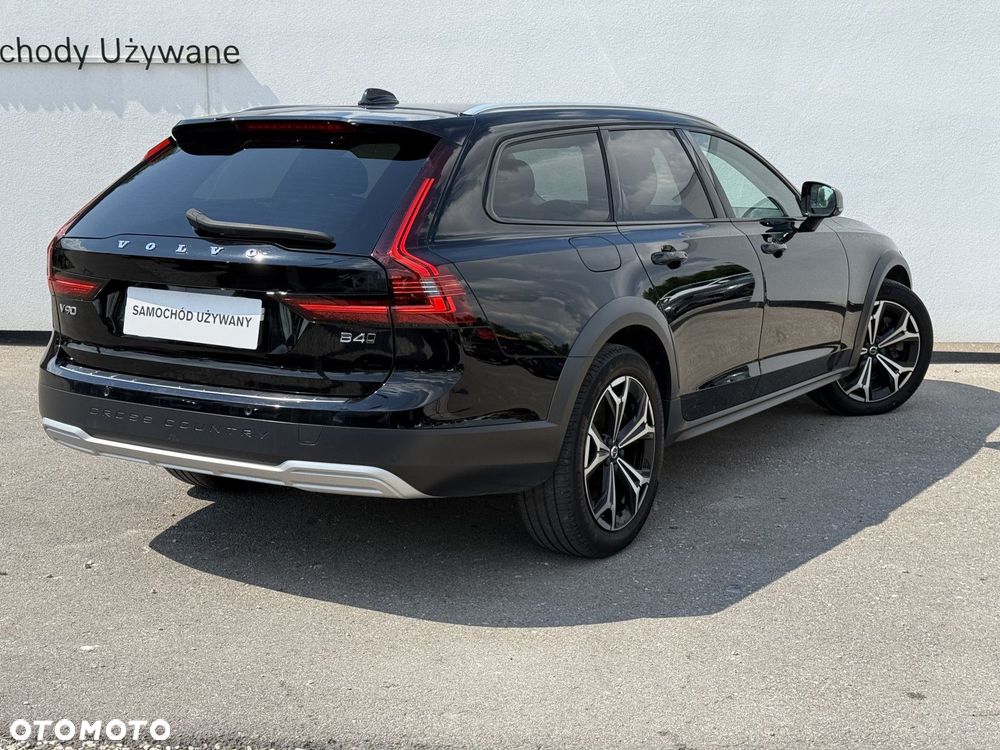 Volvo V90 Cross Country - 7