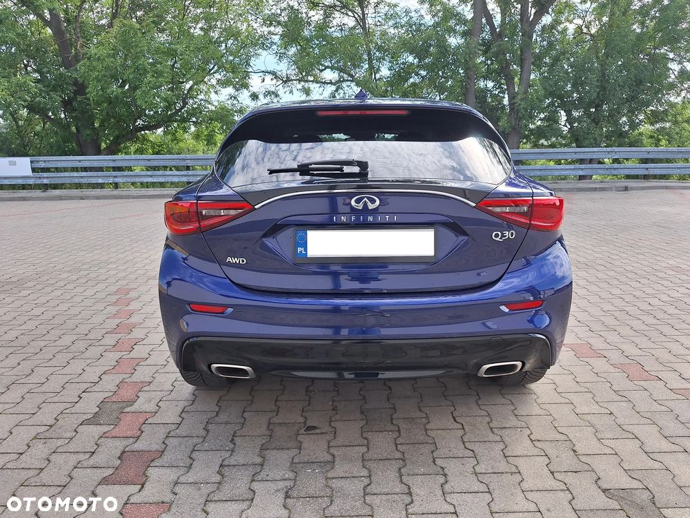 Infiniti Q30 2.2d DCT AWD Premium - 9
