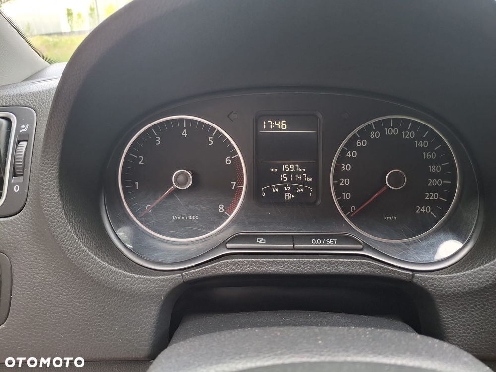 Volkswagen Polo - 5