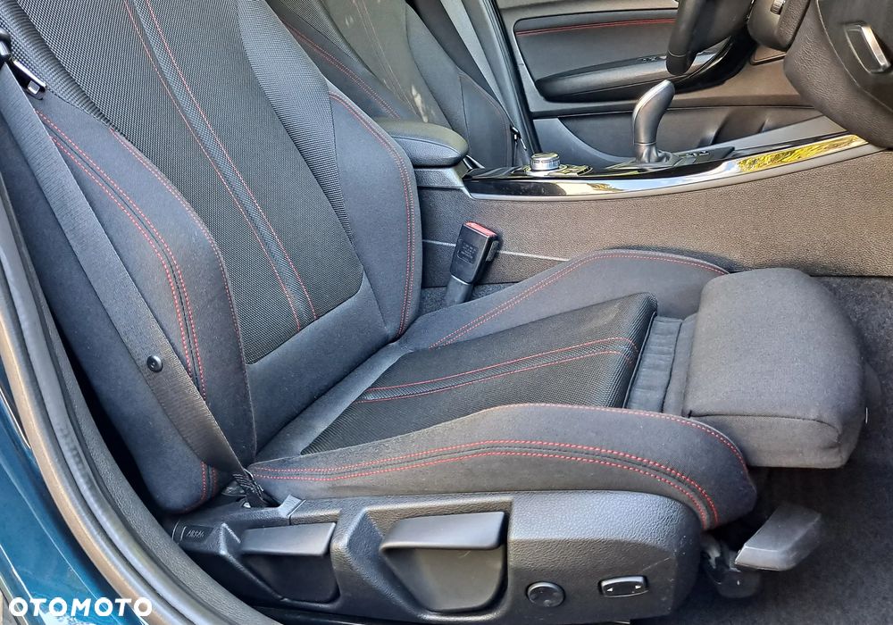 BMW Seria 1 120d Sport-Aut Sport Line - 11