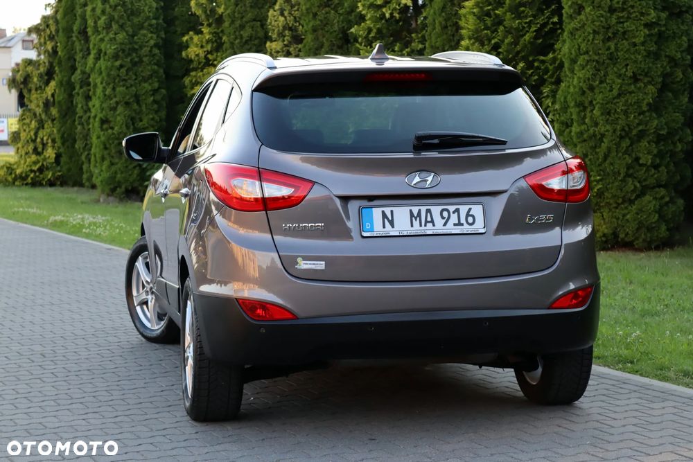 Hyundai ix35 1.6 2WD Fifa World Cup Edition - 11