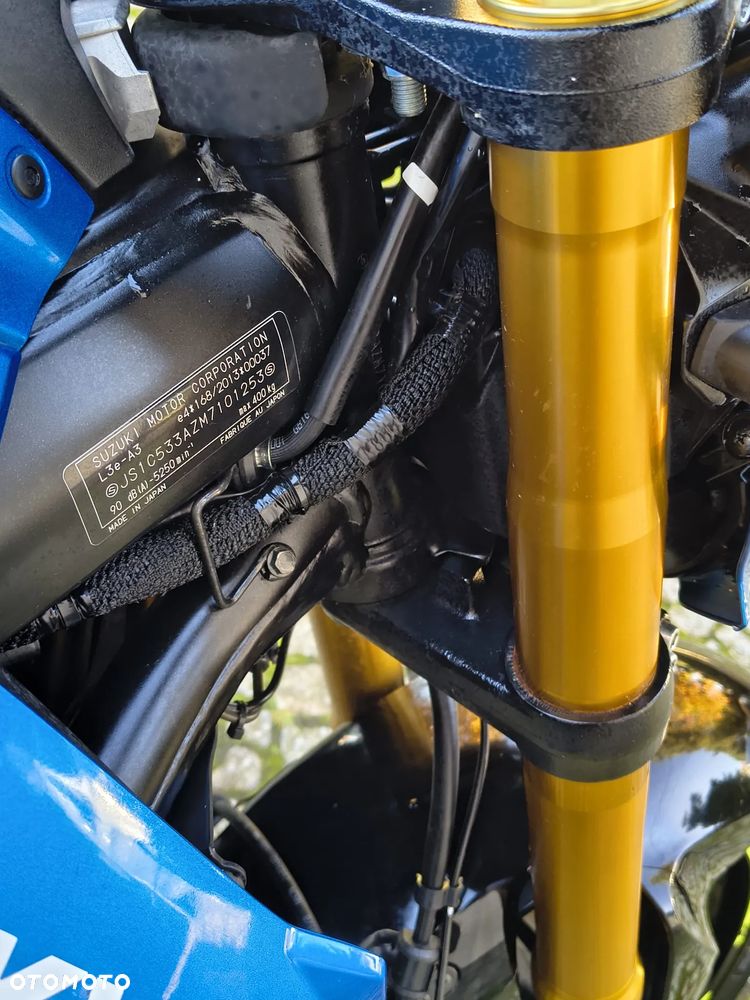 Suzuki GSX - 29