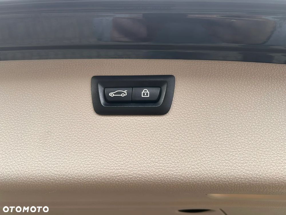 BMW Seria 3 - 18