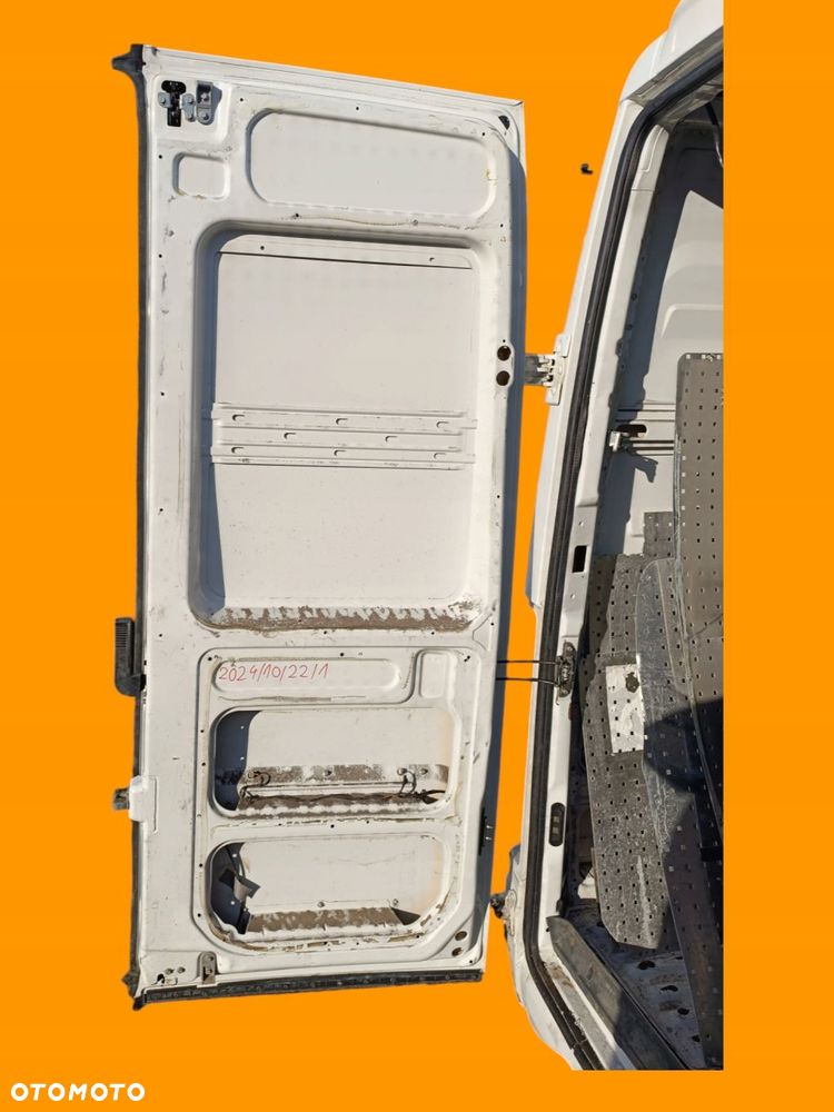 drzwi lewe tył h2 średni iveco daily 06-14 - 3
